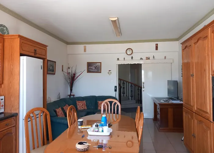 Vasilis House Family Homestay Larnaca